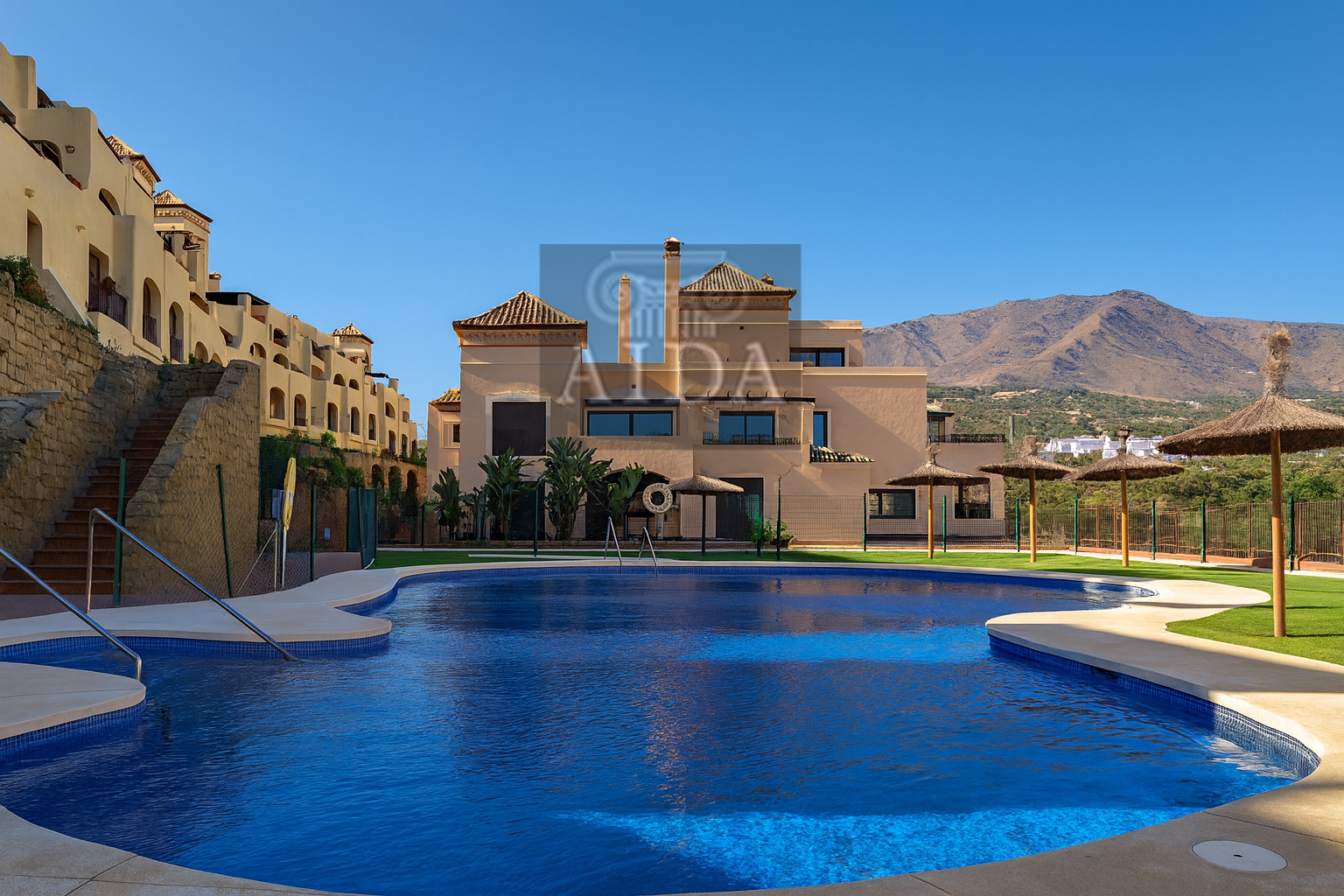 Venta de piso en Estepona