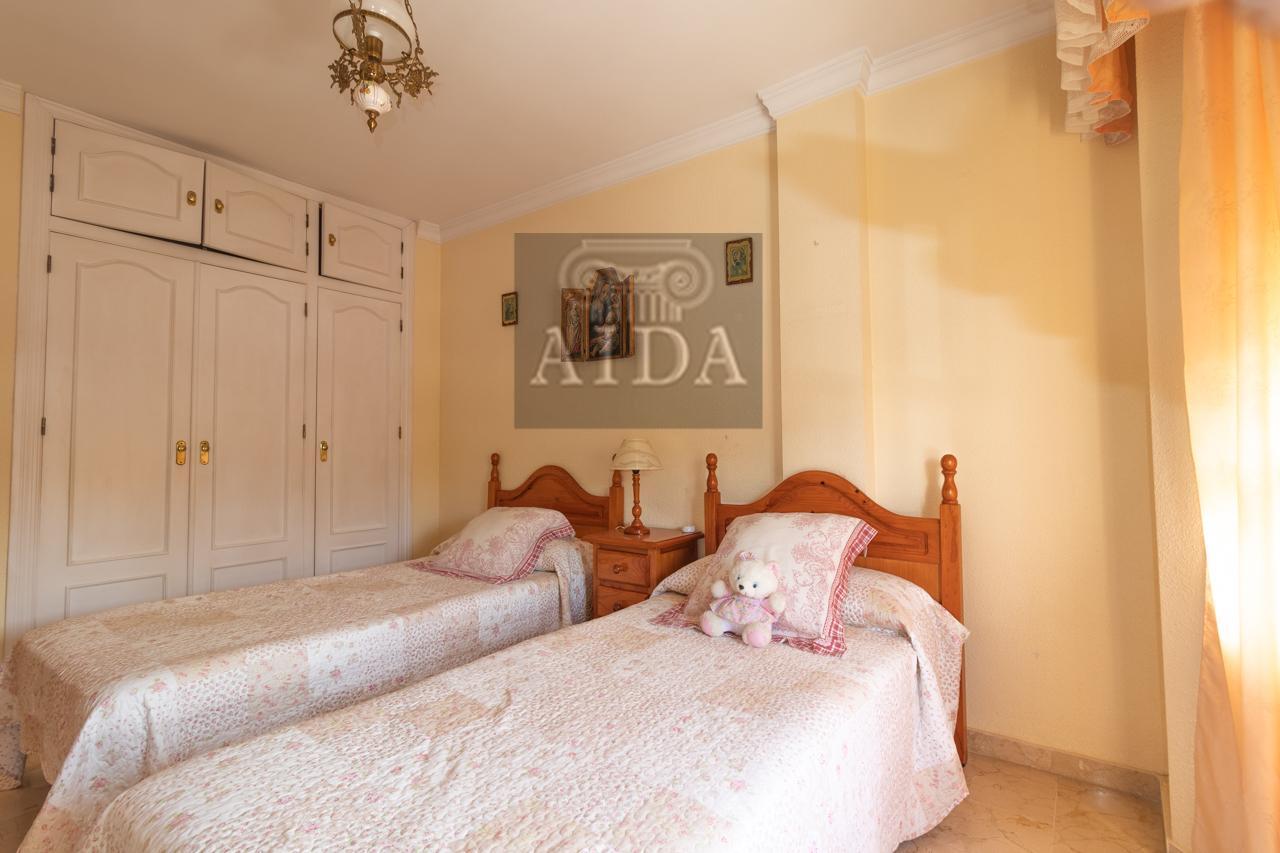 Venta de piso en Estepona