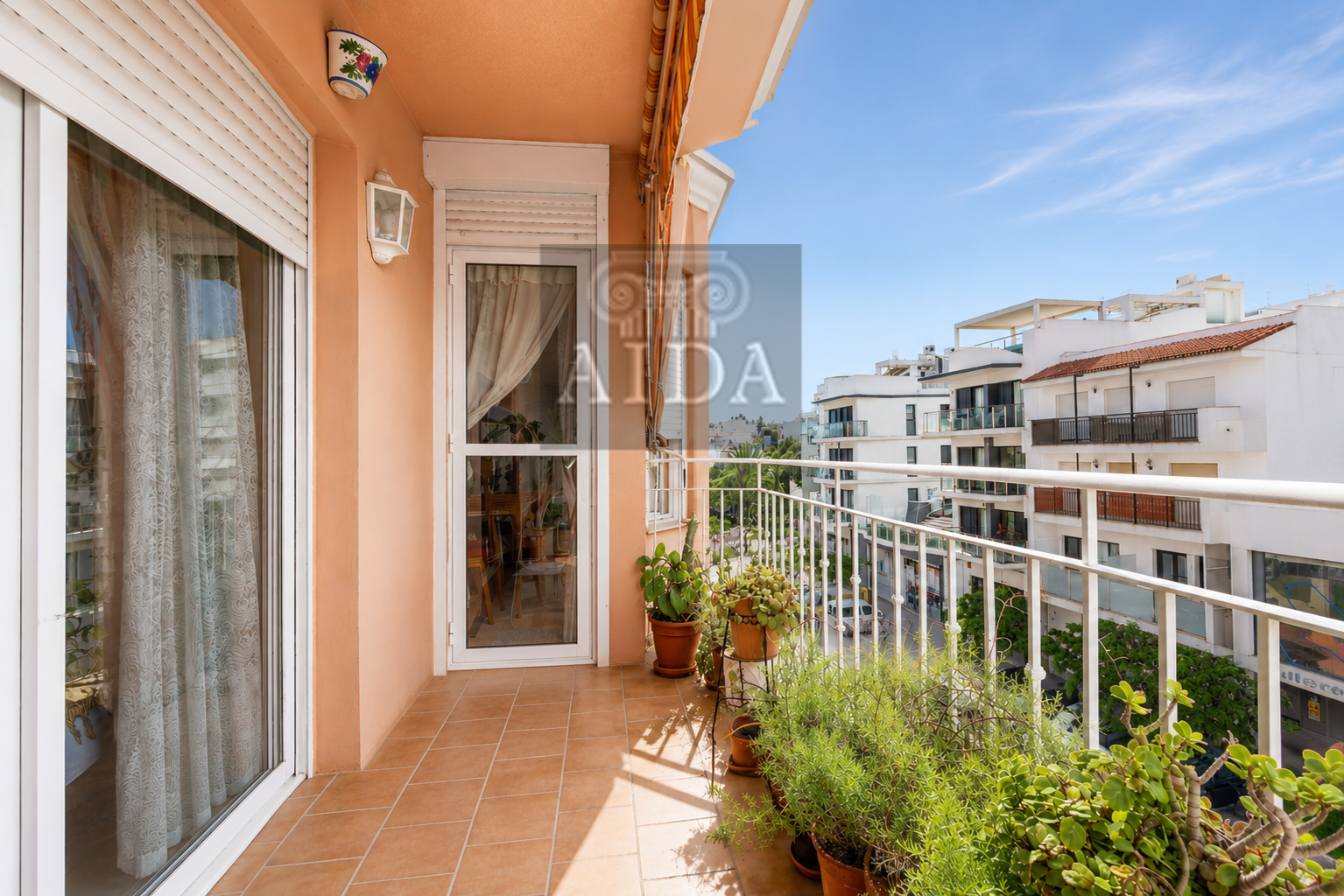 Venta de piso en Estepona