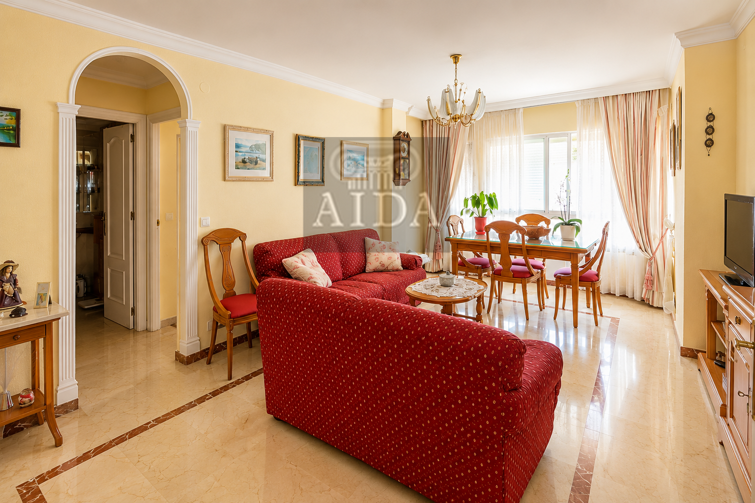 Venta de piso en Estepona