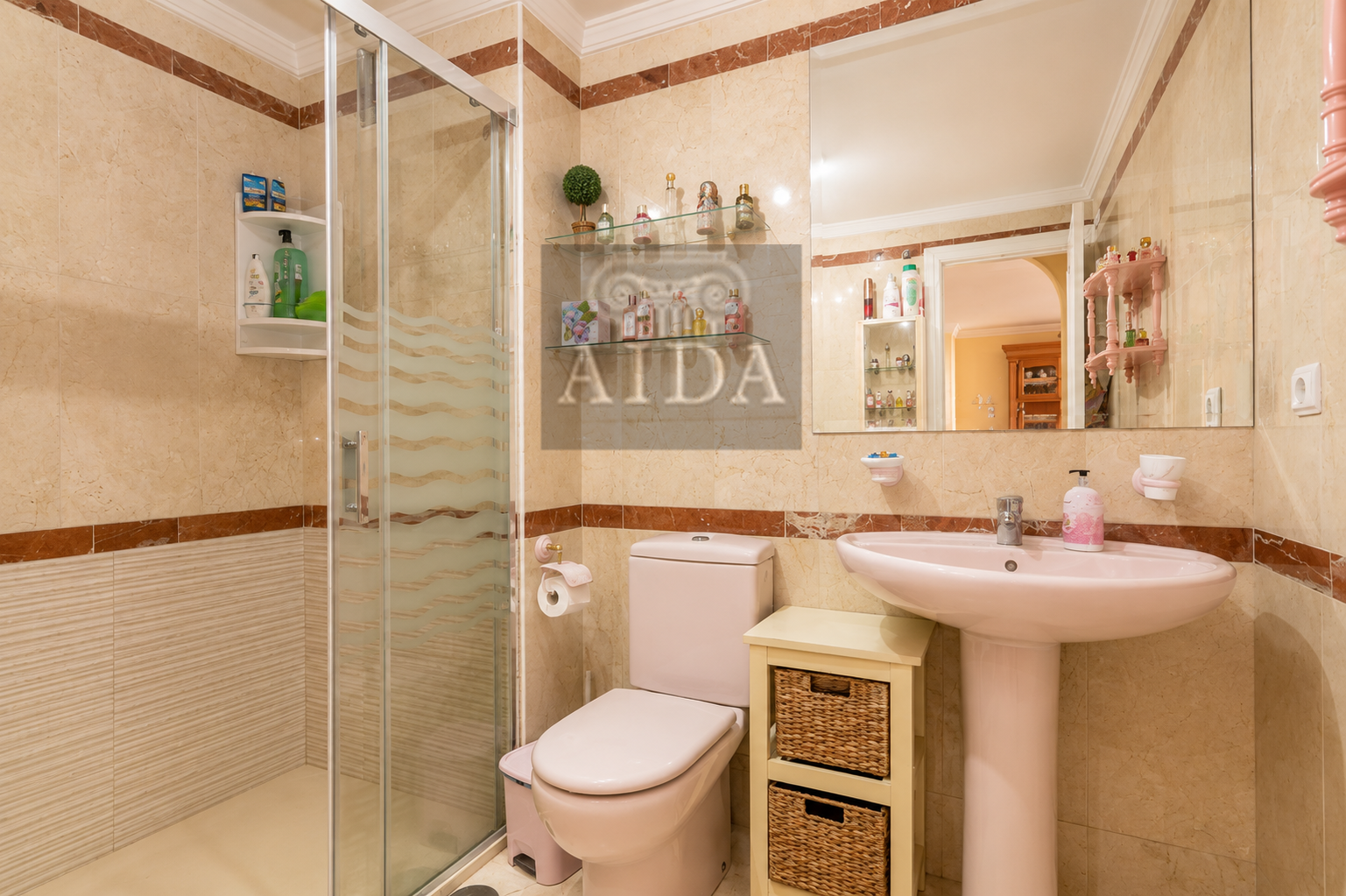 Venta de piso en Estepona