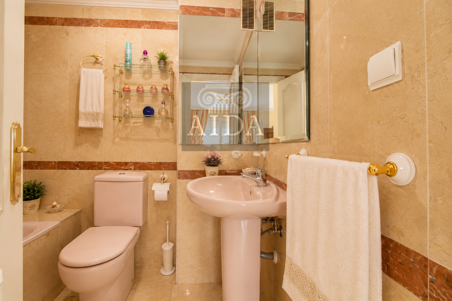 Venta de piso en Estepona