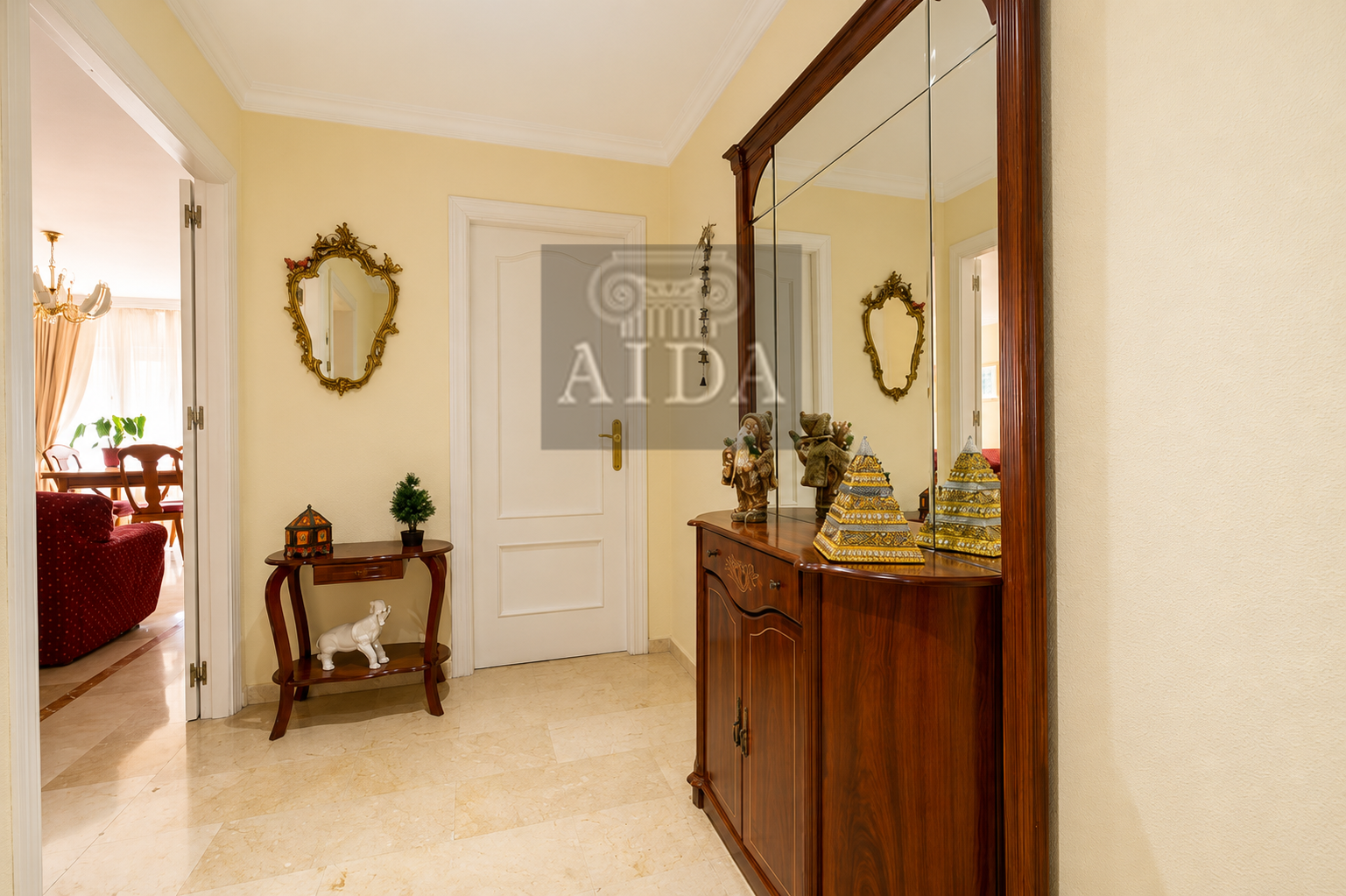Venta de piso en Estepona