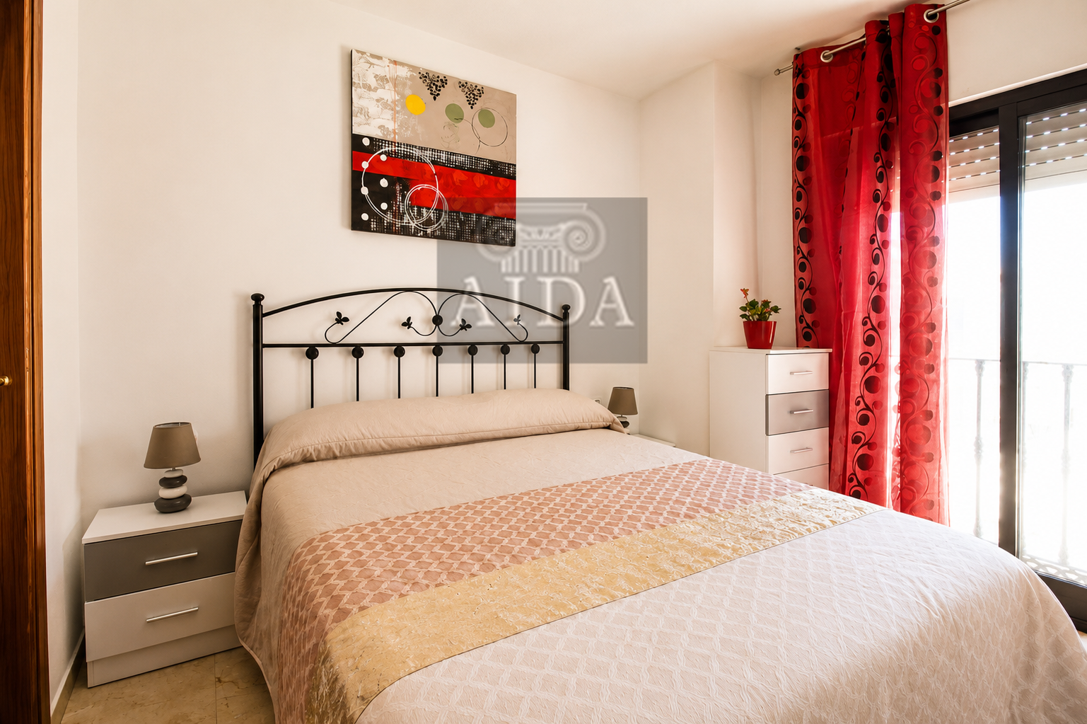 Venta de piso en Estepona