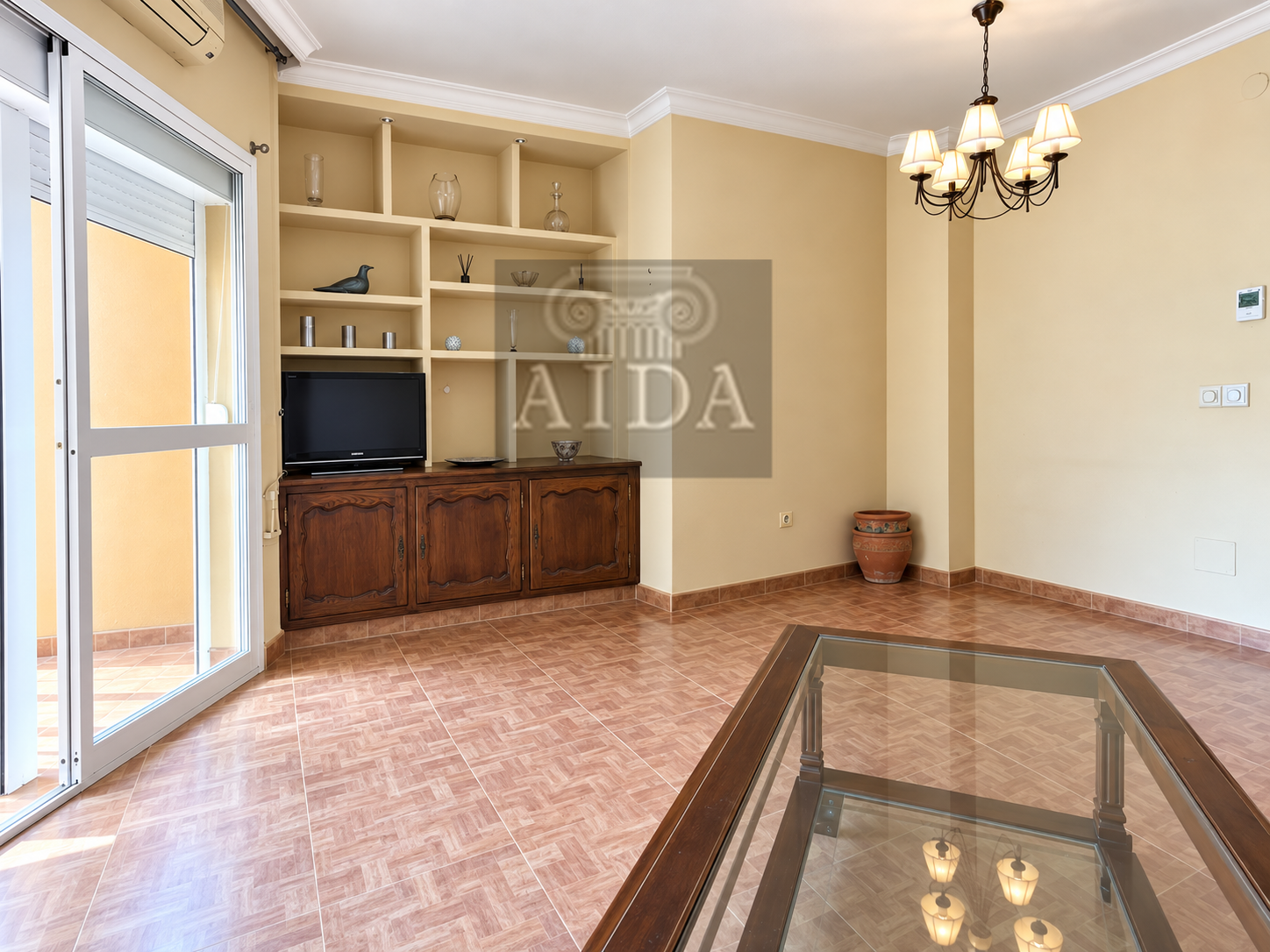 Venta de piso en Estepona