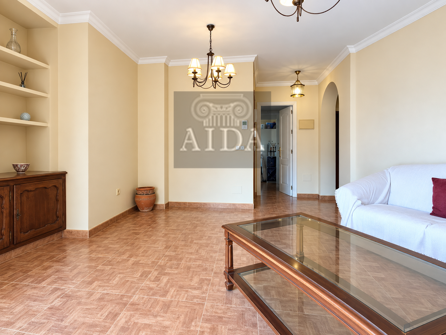 Venta de piso en Estepona