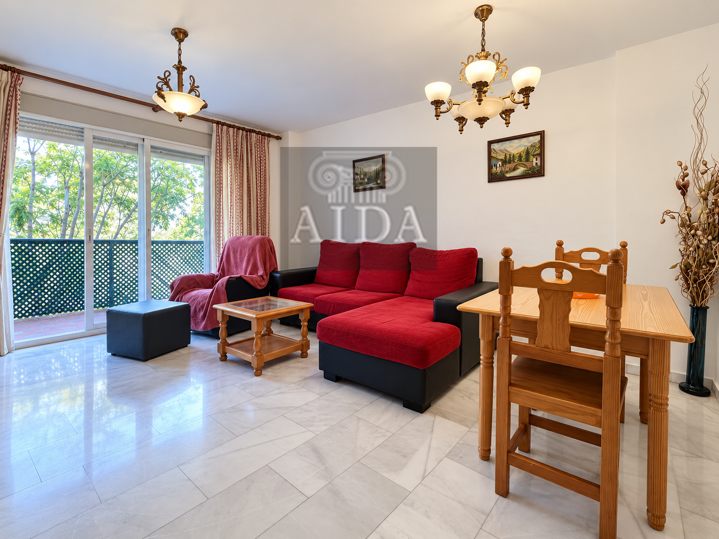 Venta de piso en Estepona