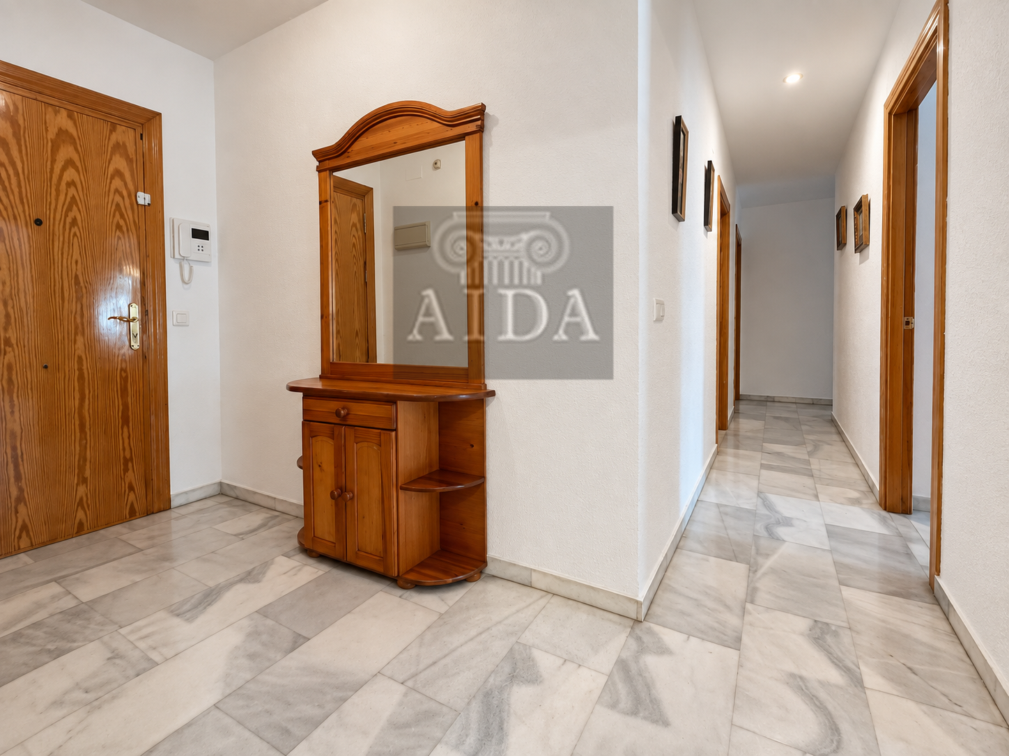 Venta de piso en Estepona