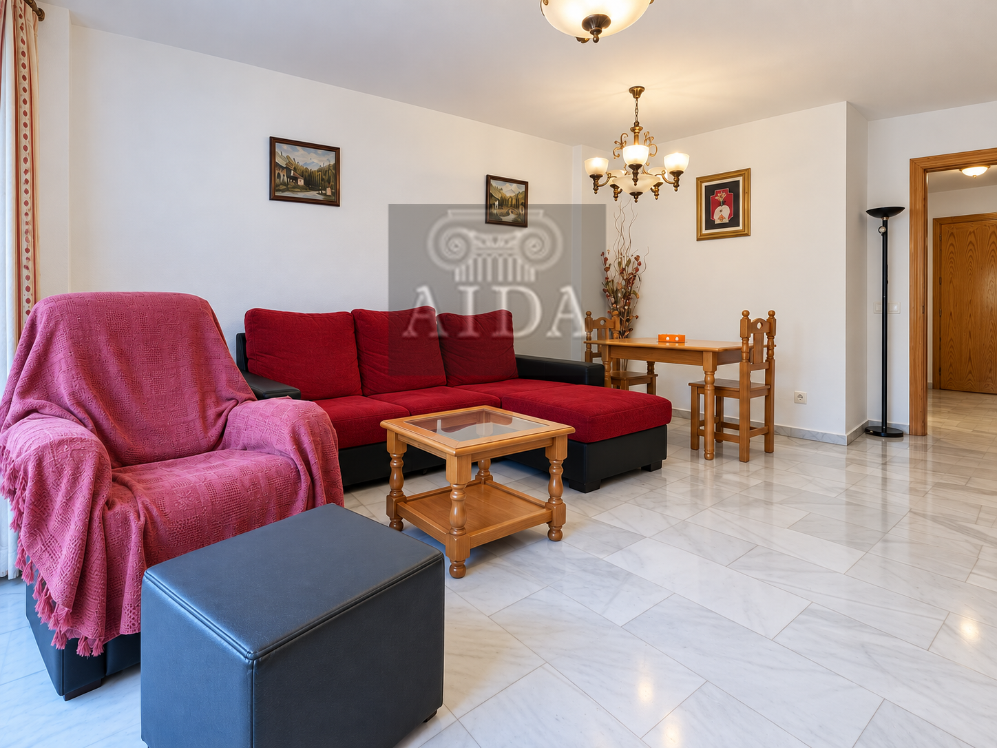 Venta de piso en Estepona