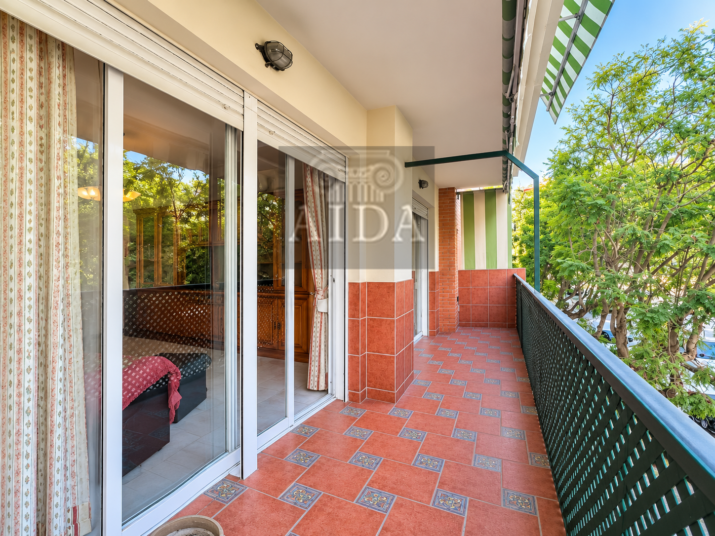 Venta de piso en Estepona