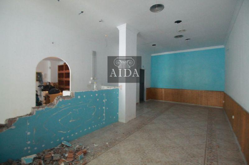 For sale of commercial in Estepona