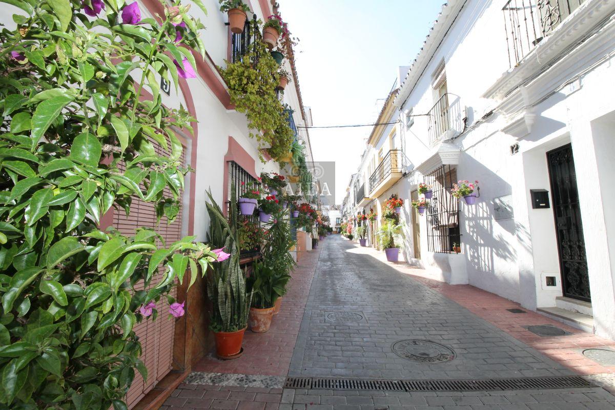 For sale of land in Estepona