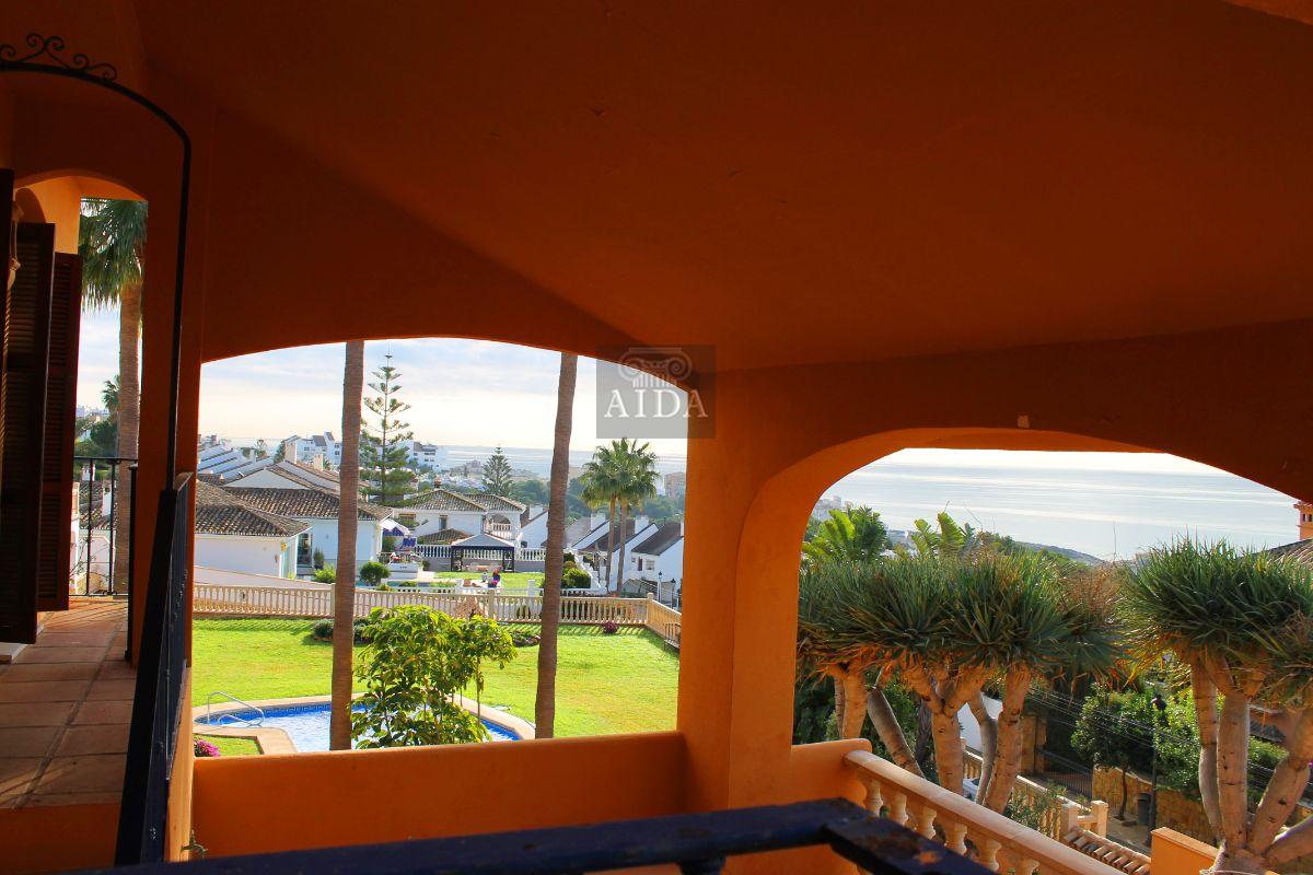 For sale of chalet in Estepona