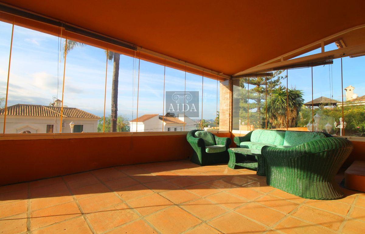 For sale of chalet in Estepona