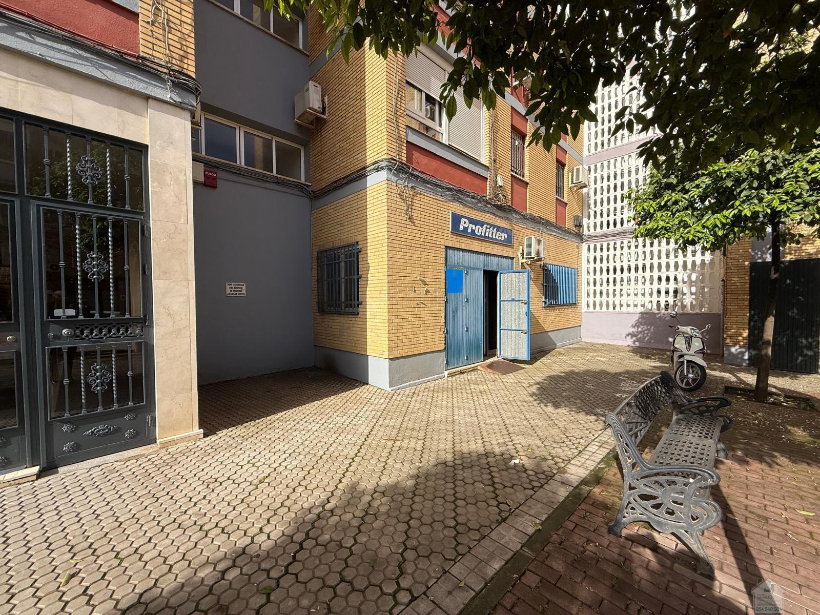 Venta de local comercial en Sevilla