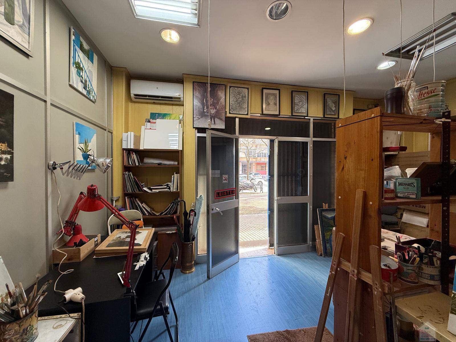 For sale of commercial in Sevilla