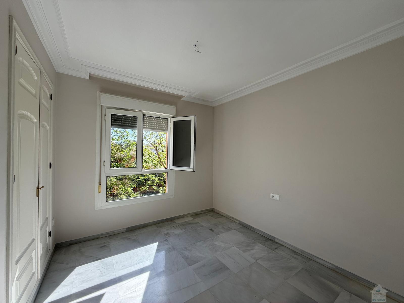 For rent of flat in Sevilla