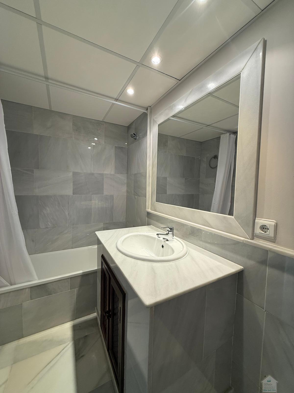 For rent of flat in Sevilla