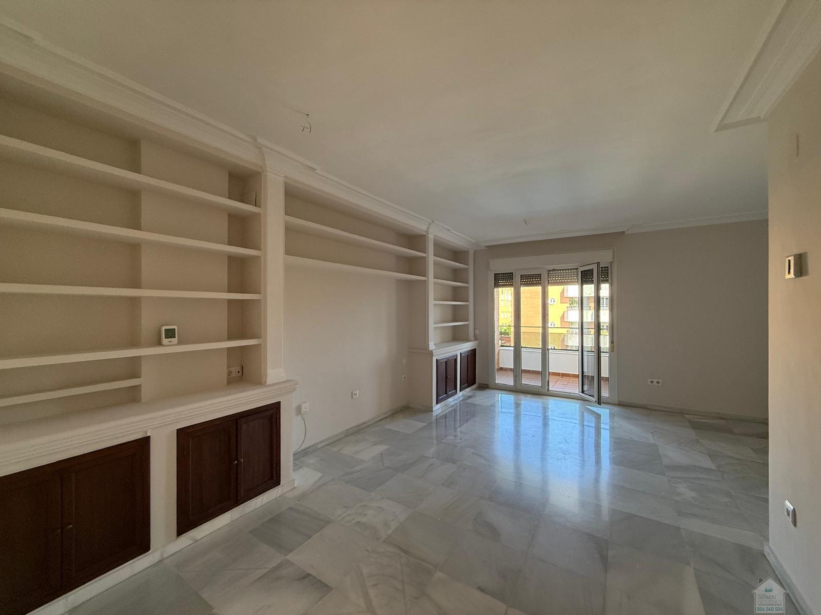 For rent of flat in Sevilla
