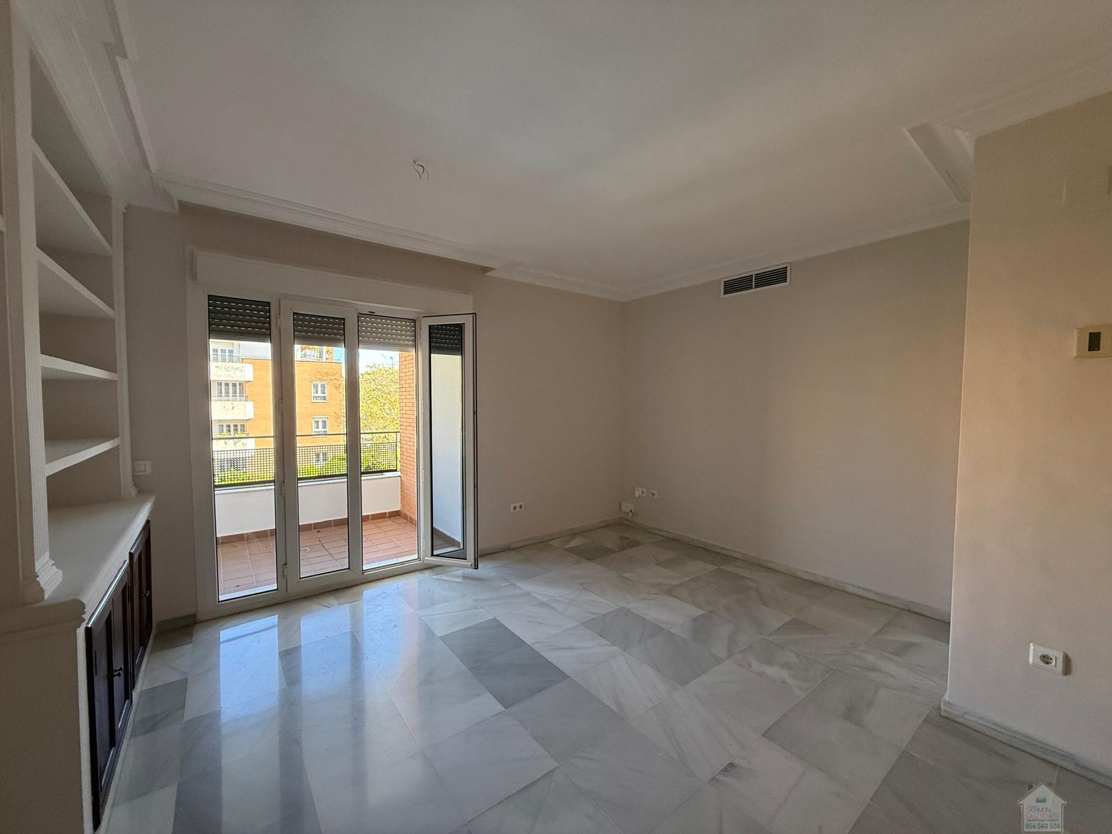 For rent of flat in Sevilla