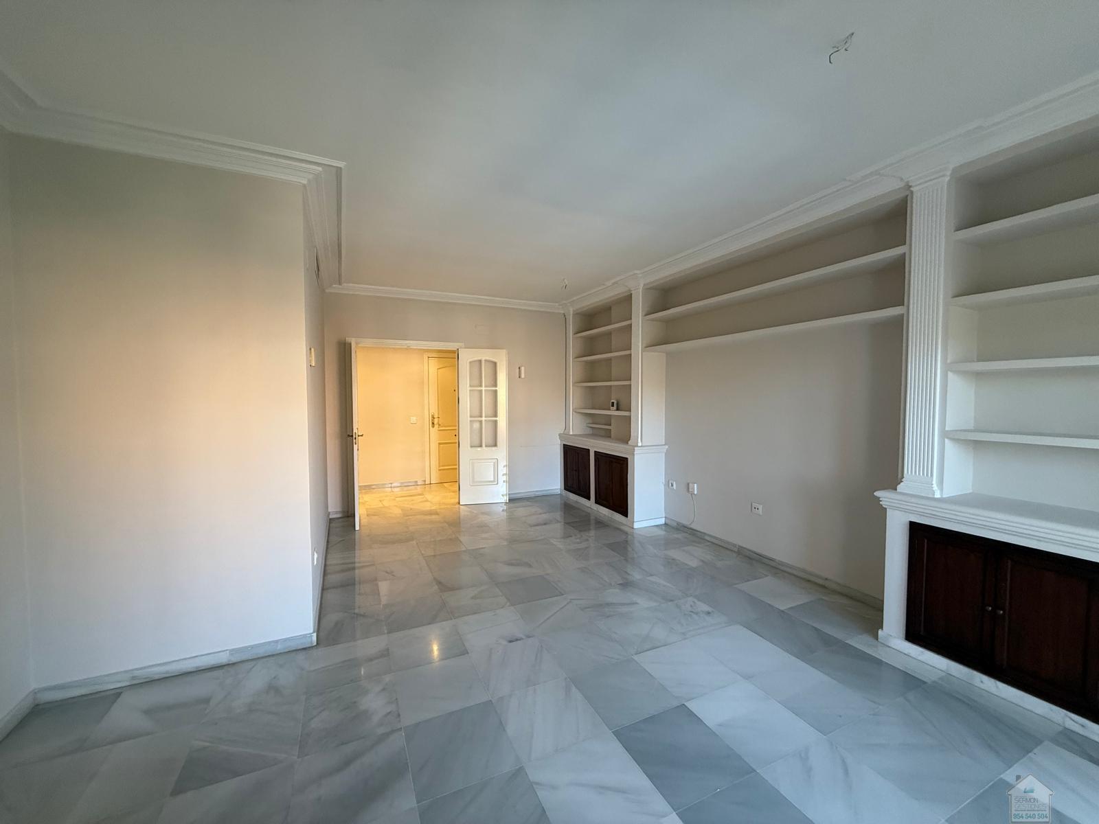 For rent of flat in Sevilla
