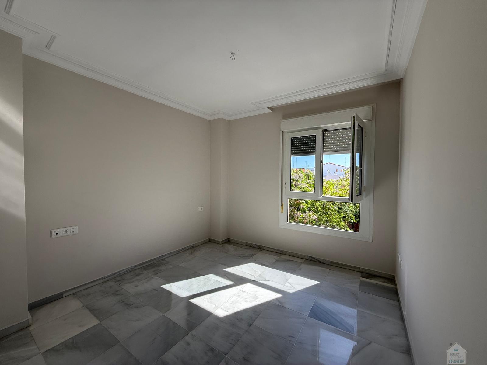 For rent of flat in Sevilla