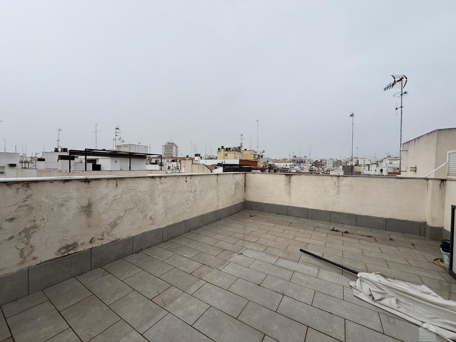 For sale of flat in Sevilla