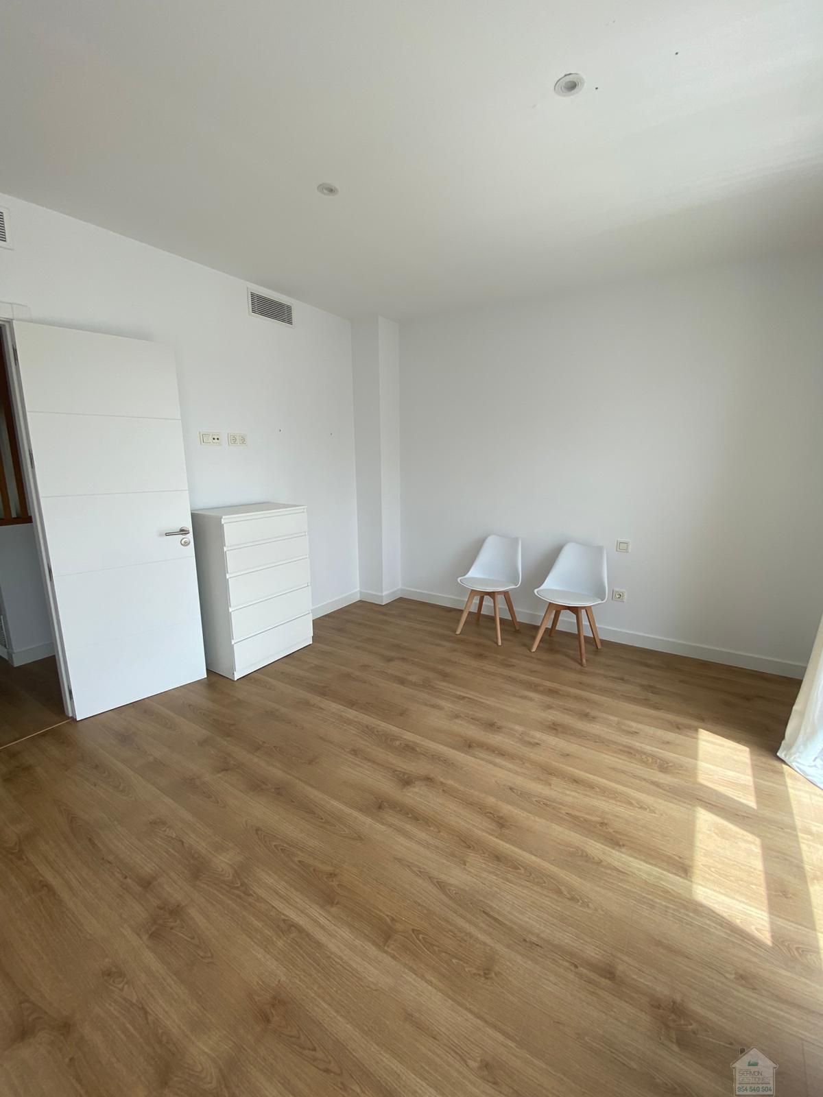 For rent of chalet in Dos Hermanas