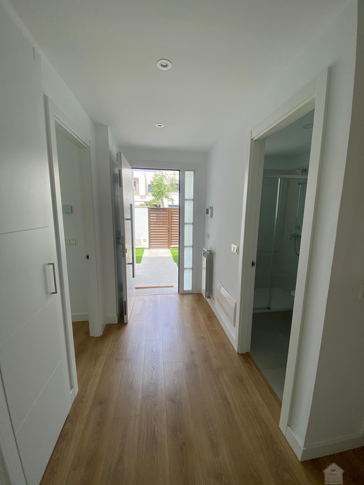 For rent of chalet in Dos Hermanas