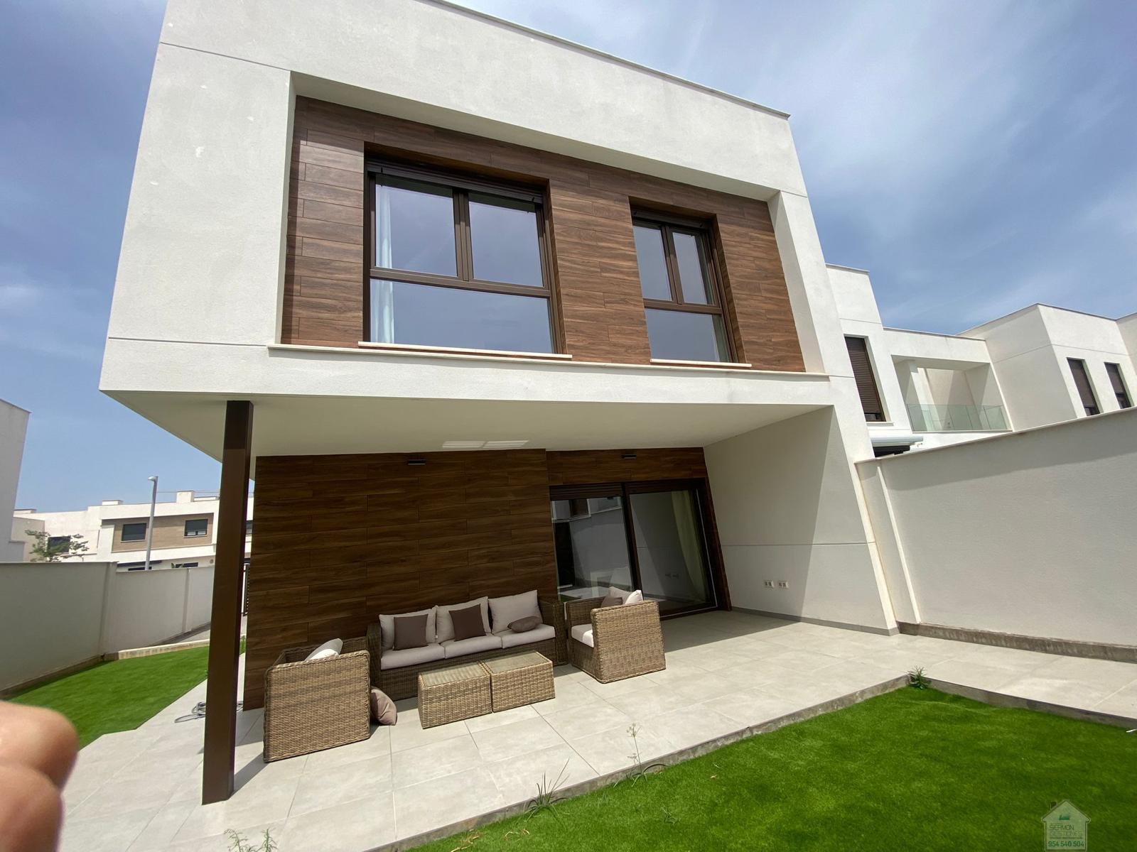 For rent of chalet in Dos Hermanas