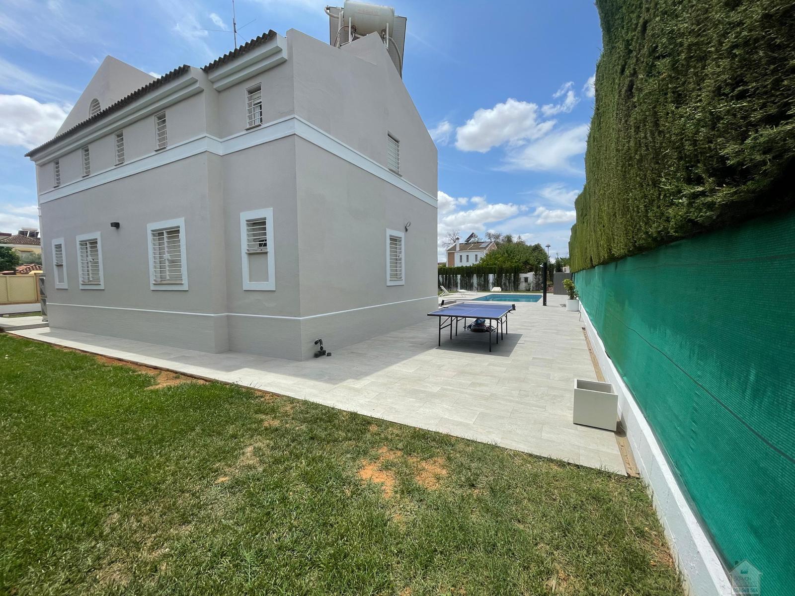 Venta de chalet en Dos Hermanas