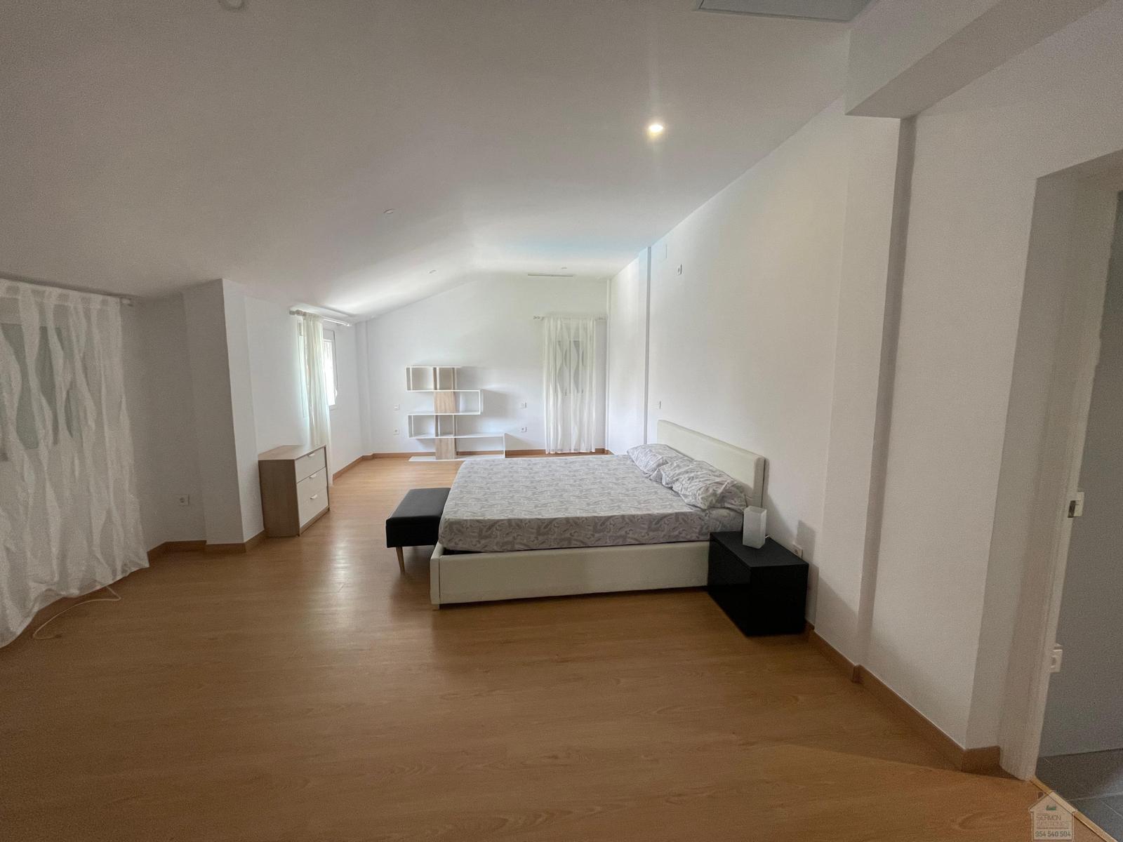 Venta de chalet en Dos Hermanas