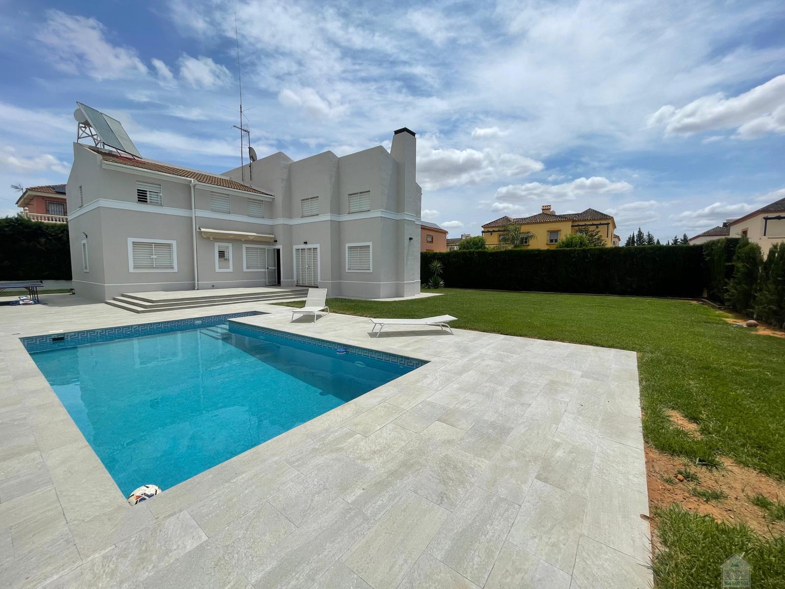 Venta de chalet en Dos Hermanas