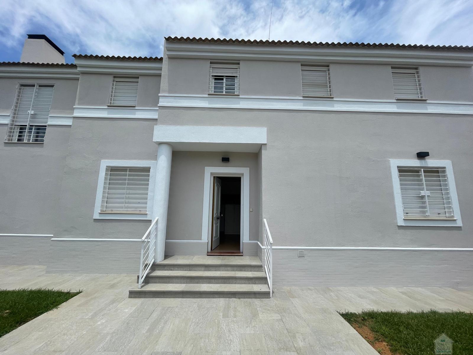 Venta de chalet en Dos Hermanas