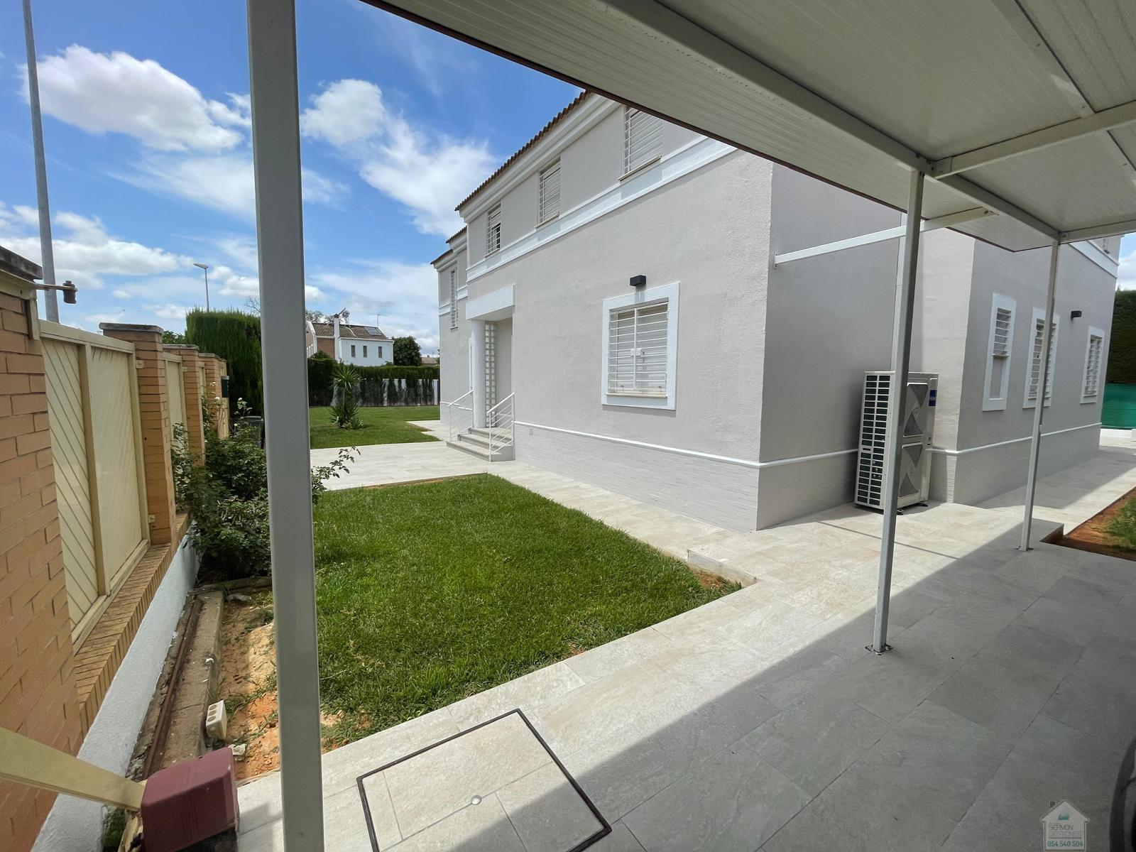 Venta de chalet en Dos Hermanas