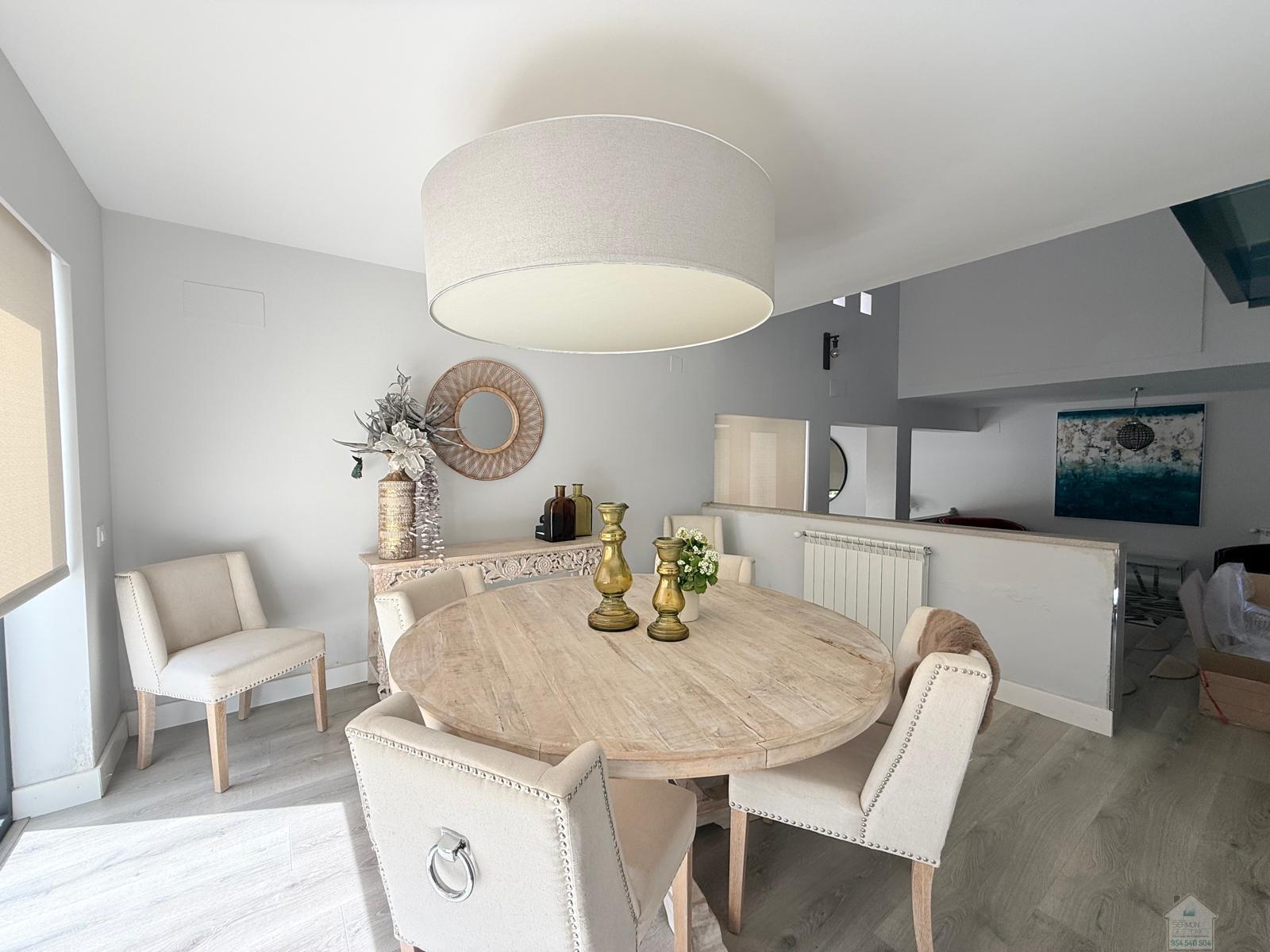 Venta de chalet en Dos Hermanas