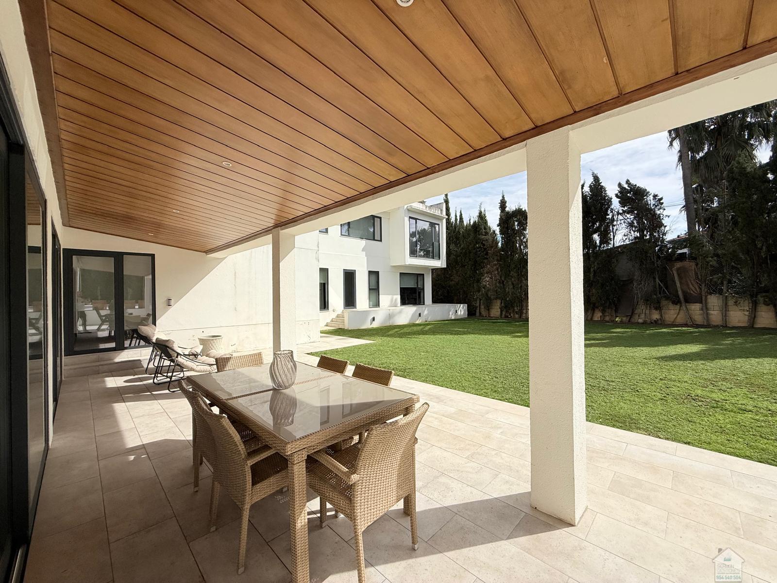 Venta de chalet en Dos Hermanas