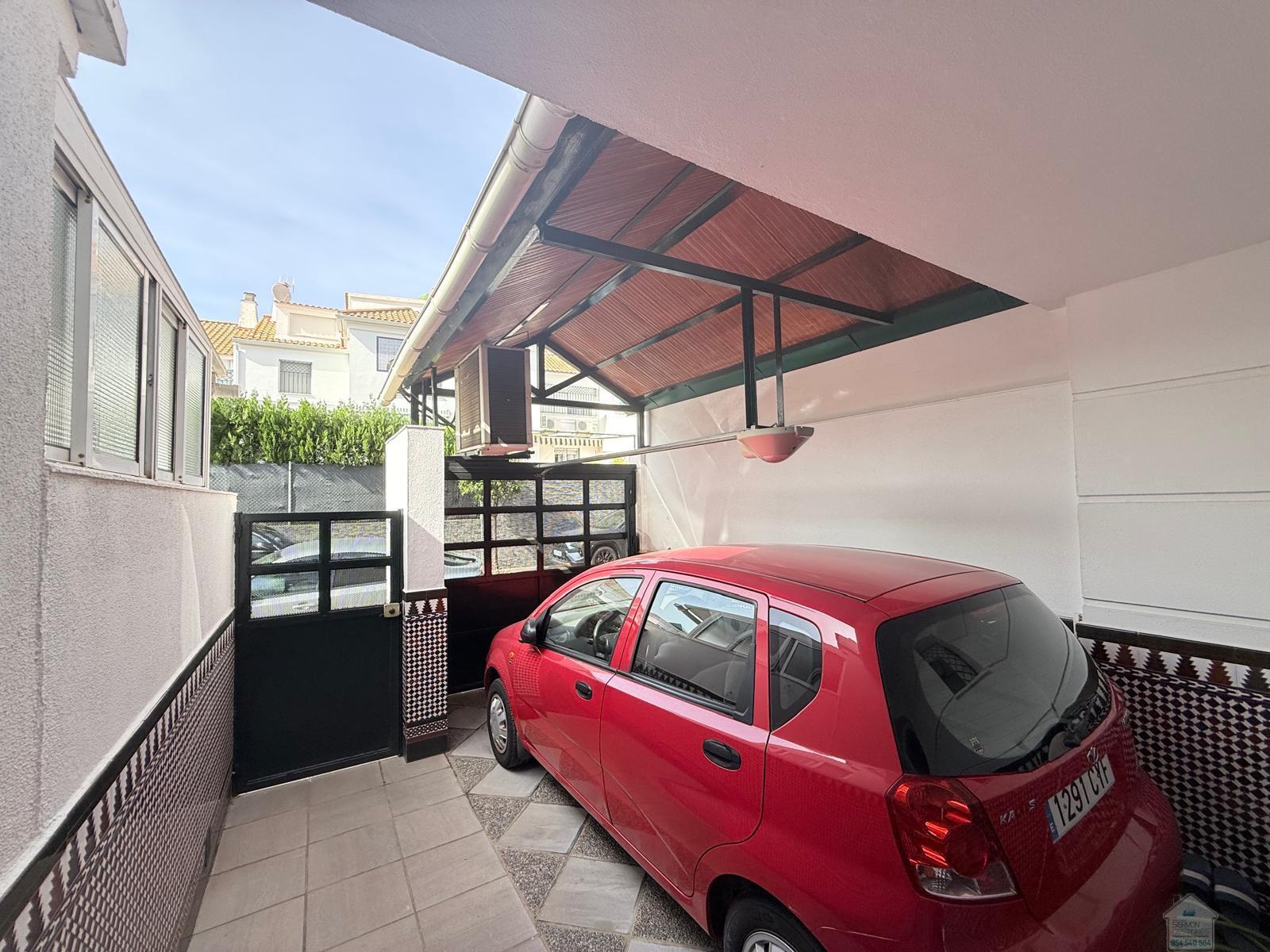 Venta de chalet en Tomares