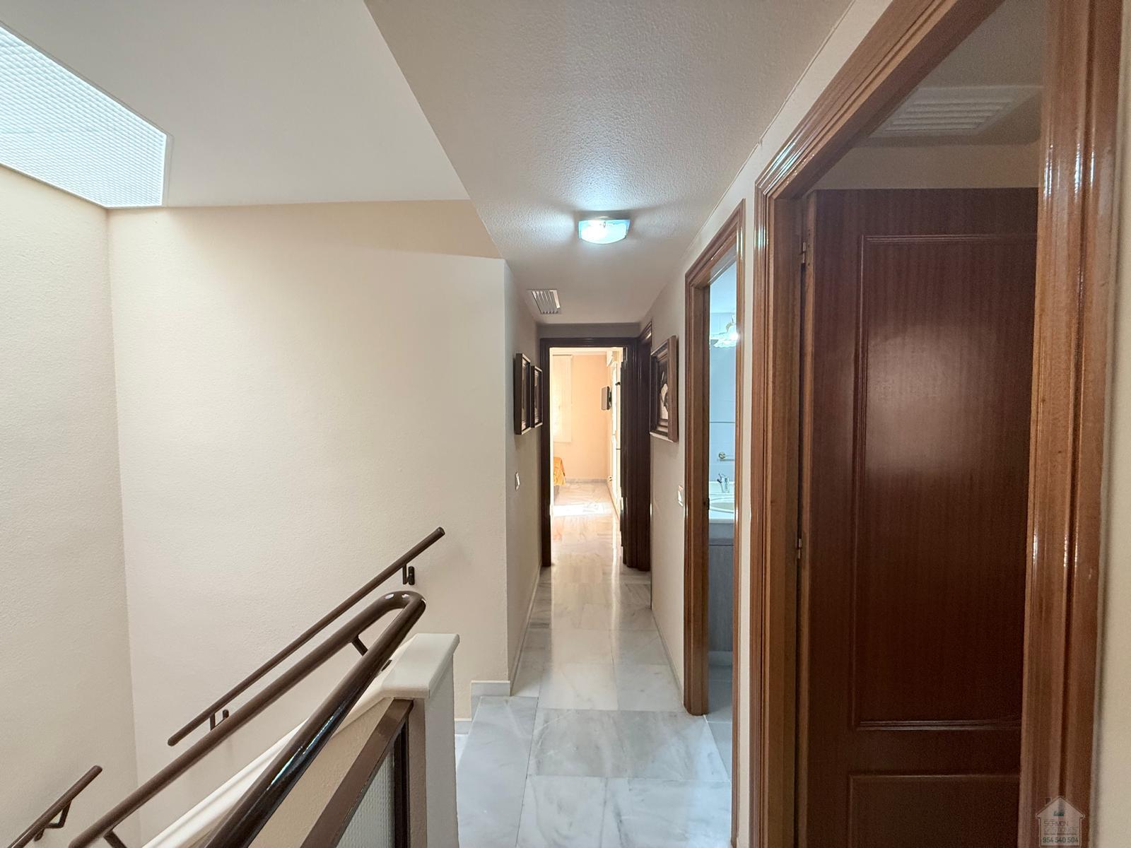 Venta de chalet en Tomares
