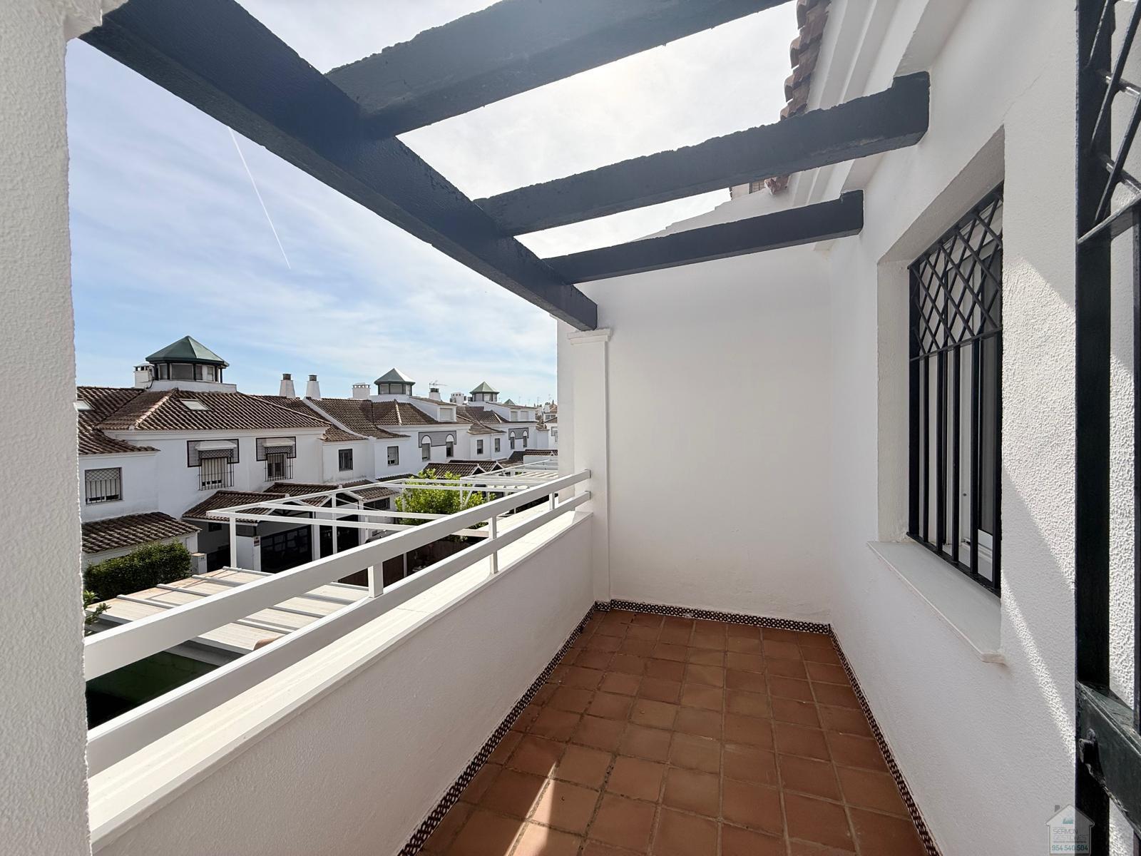 Venta de chalet en Tomares