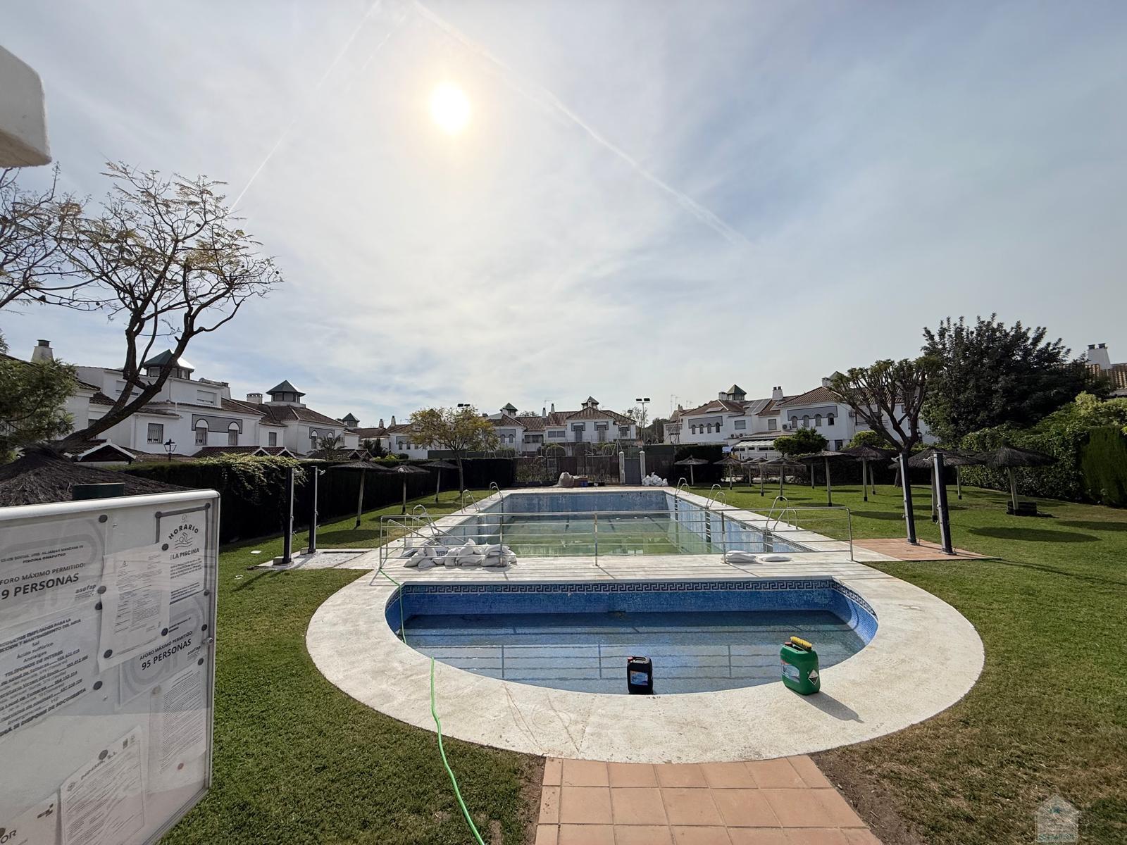Venta de chalet en Tomares