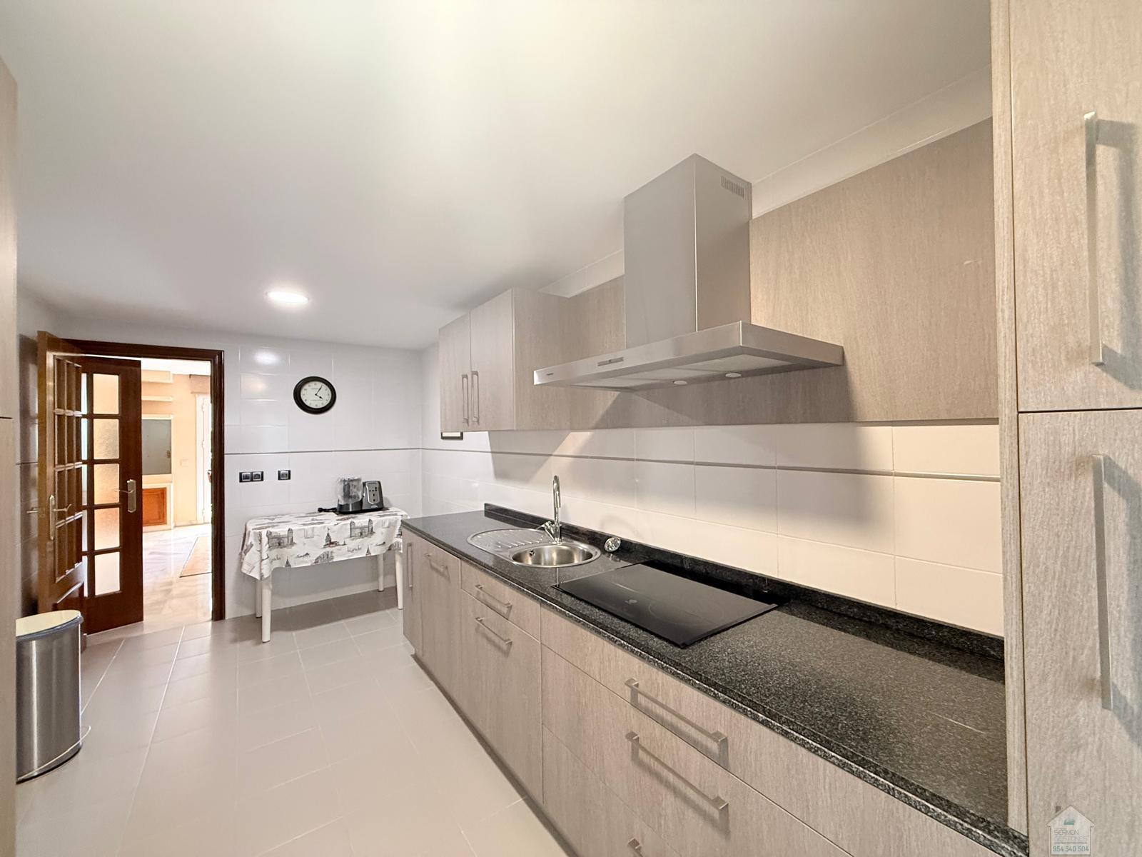 Venta de chalet en Tomares