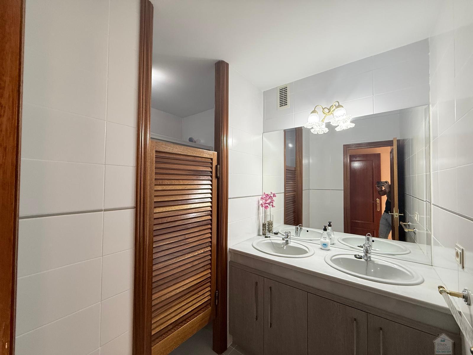 Venta de chalet en Tomares