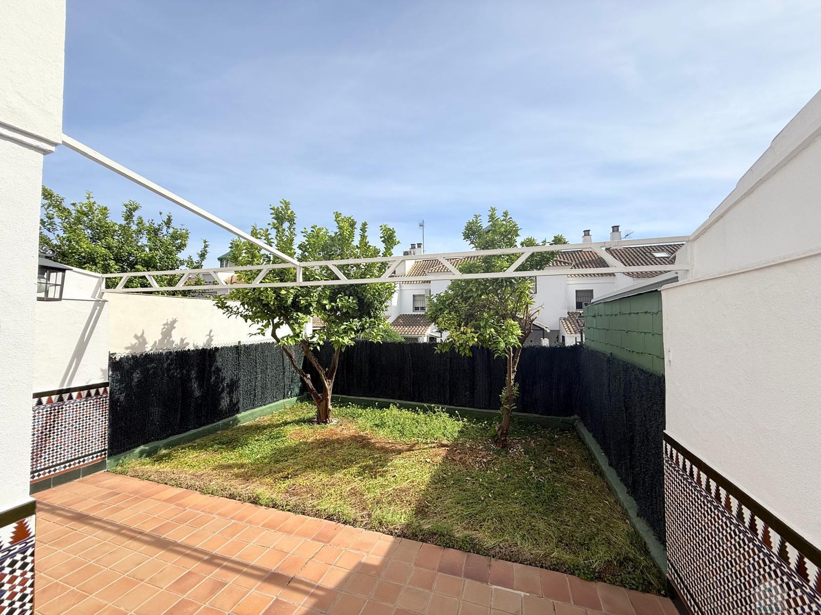 Venta de chalet en Tomares
