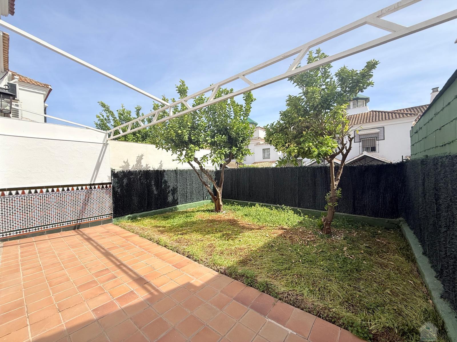 Venta de chalet en Tomares