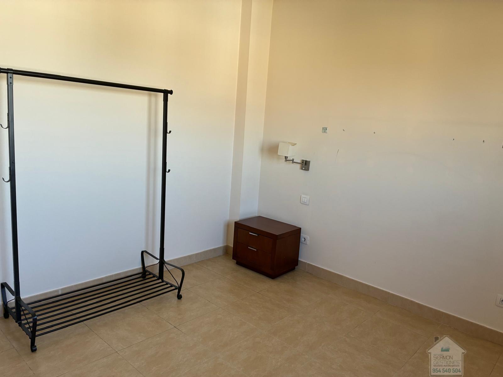 For rent of flat in Sevilla