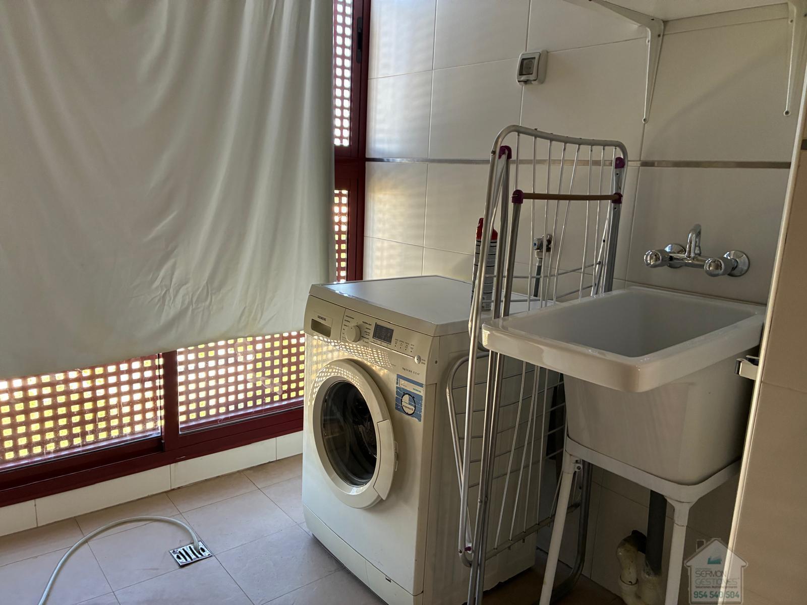For rent of flat in Sevilla