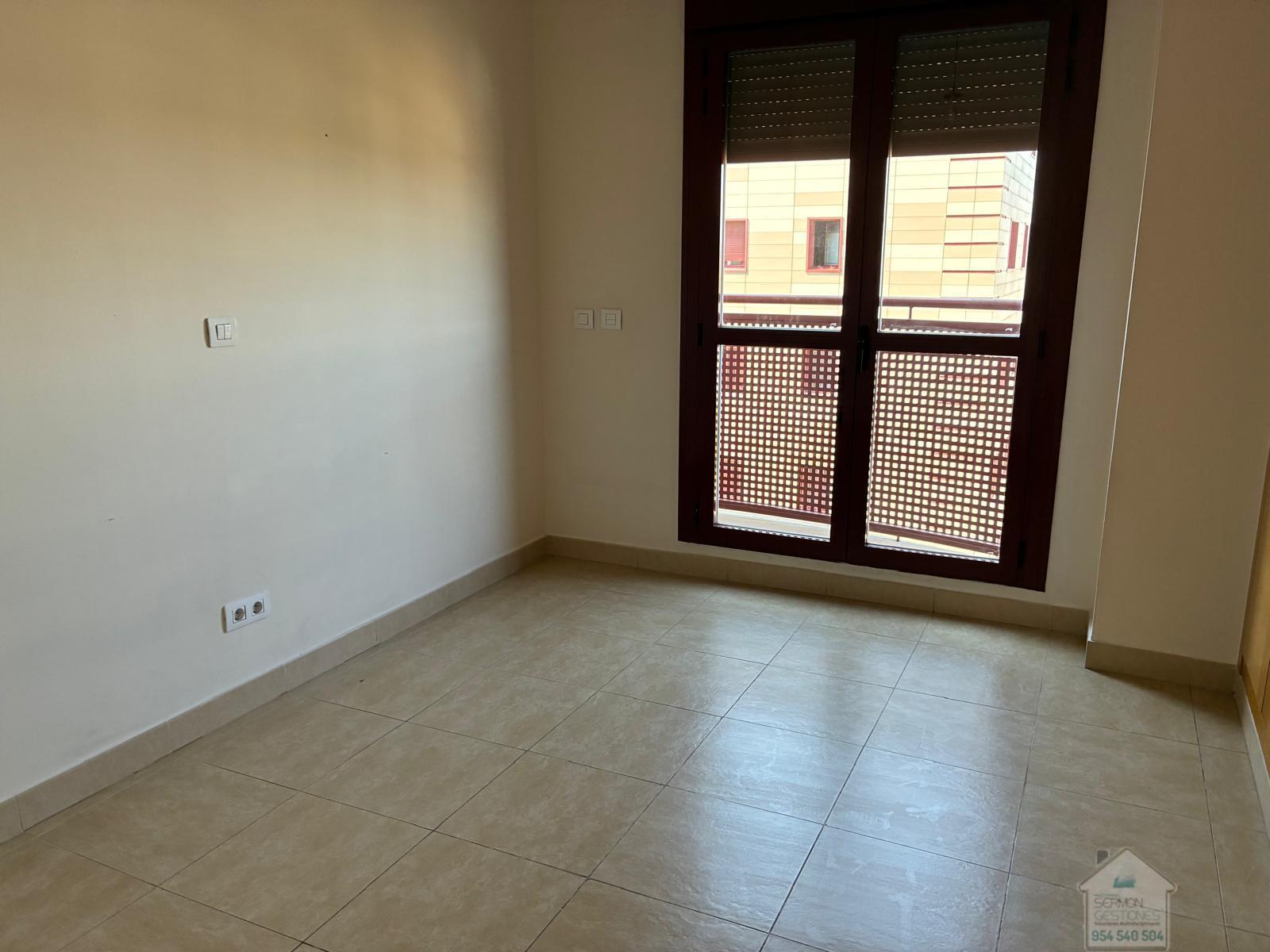 For rent of flat in Sevilla
