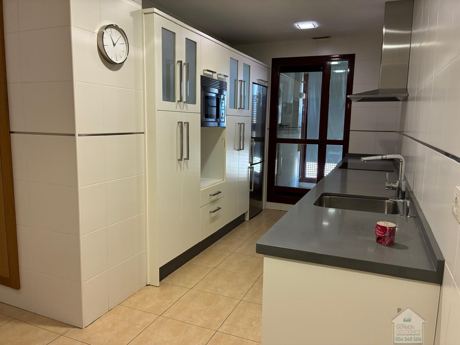 For rent of flat in Sevilla