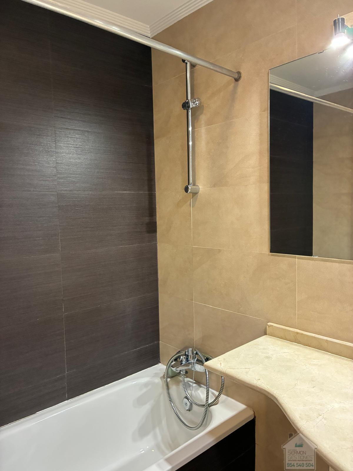 For rent of flat in Sevilla